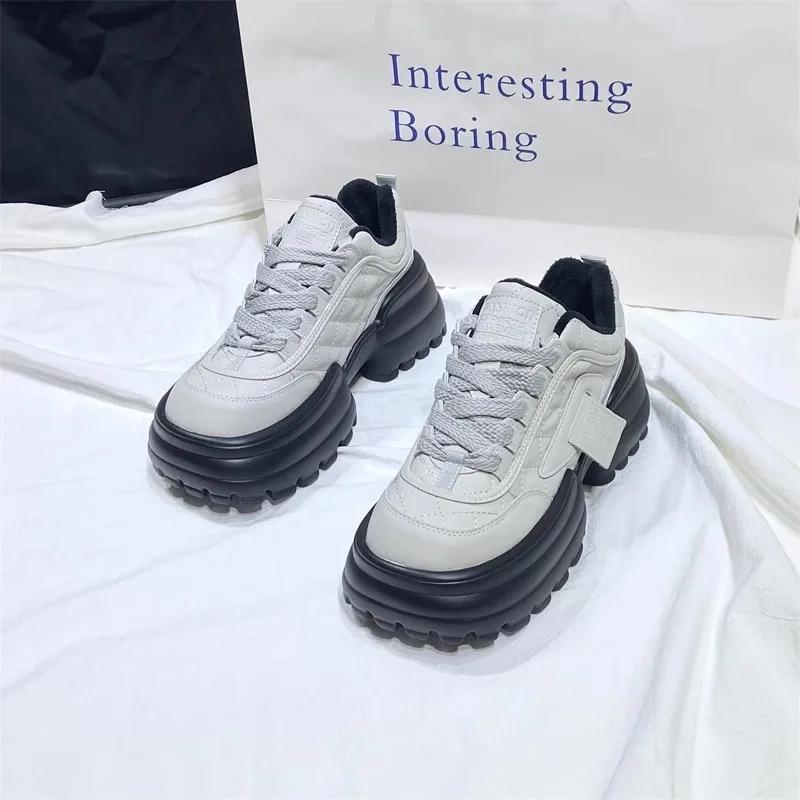 

Повседневные женские кроссовки на толстой подошве, новинка осени и зимы, низкие, спортивные, женские, в стиле ретро, на высоком каблуке, повседневные, нескользящие, классические 40 белый