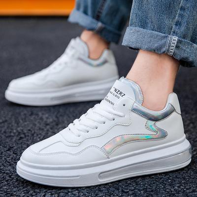 Mode 2024 Frühling Neue Herrenschuhe Herren Koreanische Version der Trendschuhe Sneaker Mode Lässige Weiße Schuhe Low-Top-Sneaker