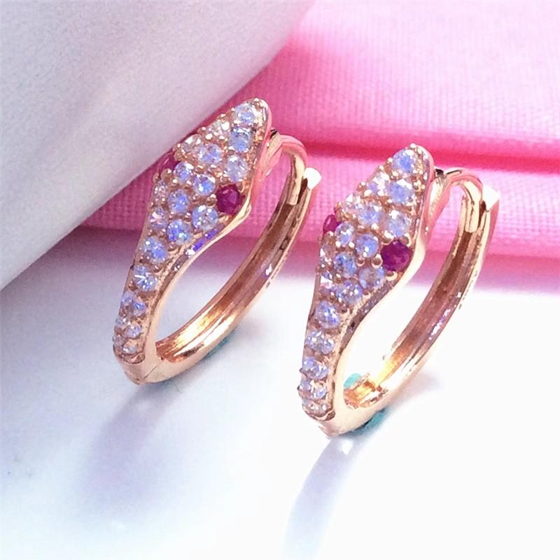 Изысканные русские модные серьги-гвоздики в виде змеи из 585 фиолетового золота, модные серьги-гвоздики в виде головы змеи из розового золота с блестками (rose gold plated pair)