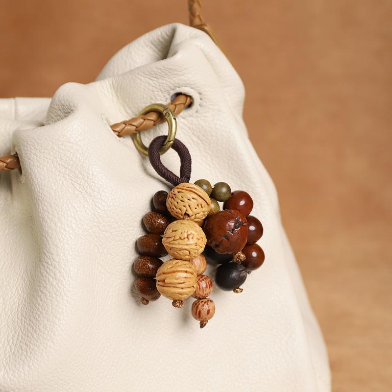 New Chinese-Style Red Bean Hand-Woven Bodhi Keyring Retro Car Pendant