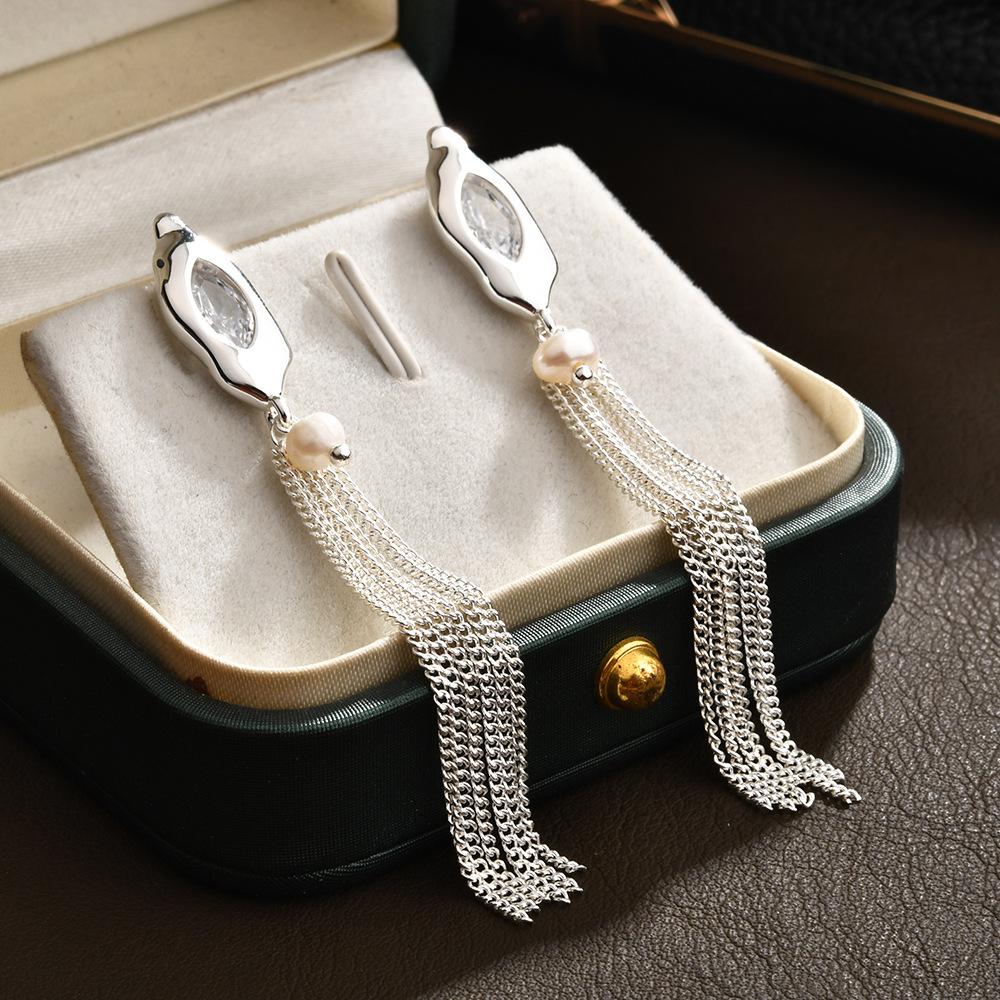 Elegant Long Tassel Chain Earrings, Luxury Pearl Drop Studs for Vacation