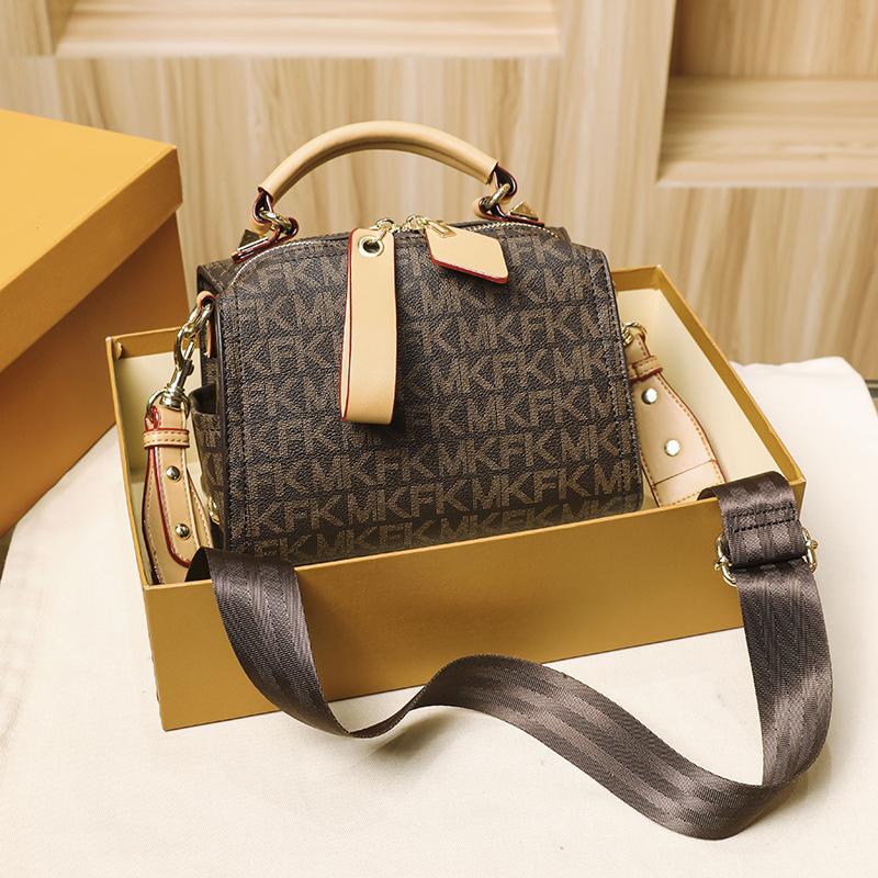 

Новые осенне-зимние сумки модный тренд большая вместимость сумка-подушка на плечо сумка-мессенджер женская сумка тренд