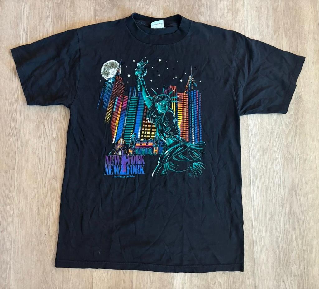 VTG 1997 New York New York Las Vegas Casino 100% Cotton T-shirt Mens Tees Top Men’s Large Black USA Made