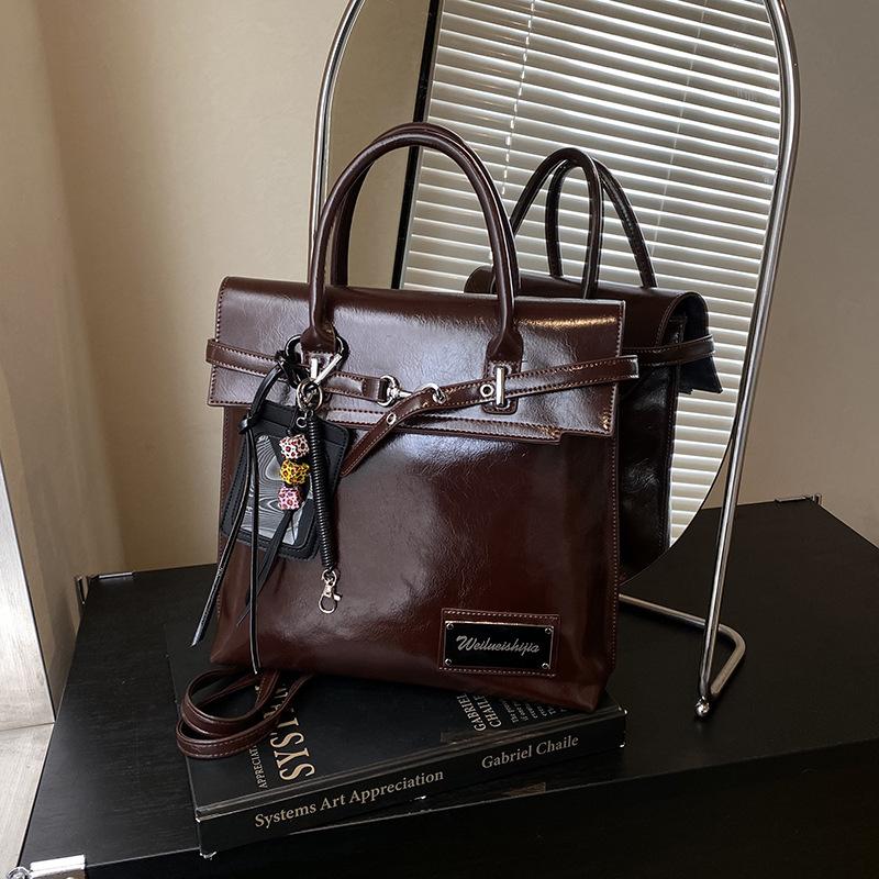 Niche Design Backpack Bag Women's New Retro Commuter Handbag College Wind Large-capacity Backpack