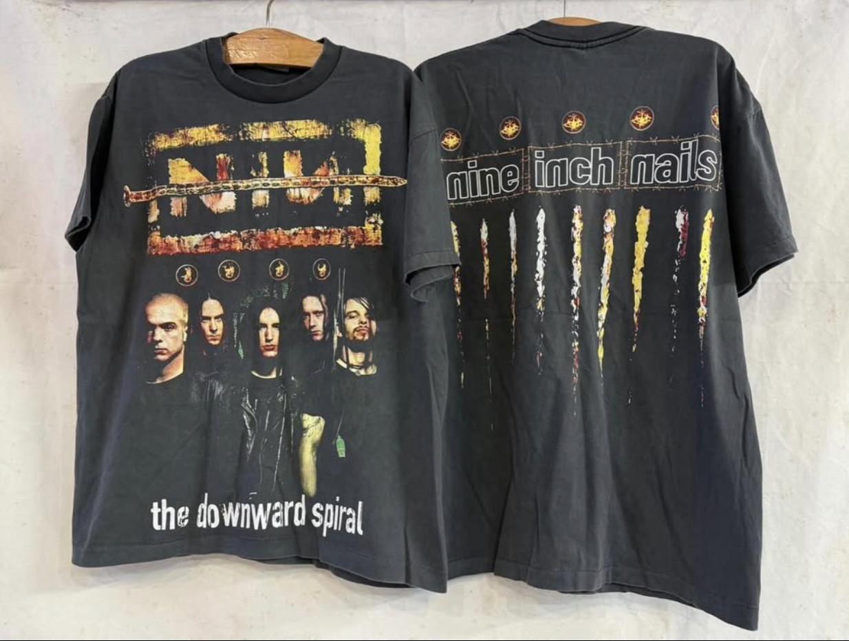 Vintage 1994 Nine Inch Nails The Downward Spiral 90s Band Sz.L REPRINT Unisex T-Shirt S