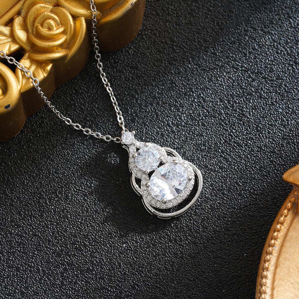 

Versatile Titanium Heart Necklace - Elegant Design for Women