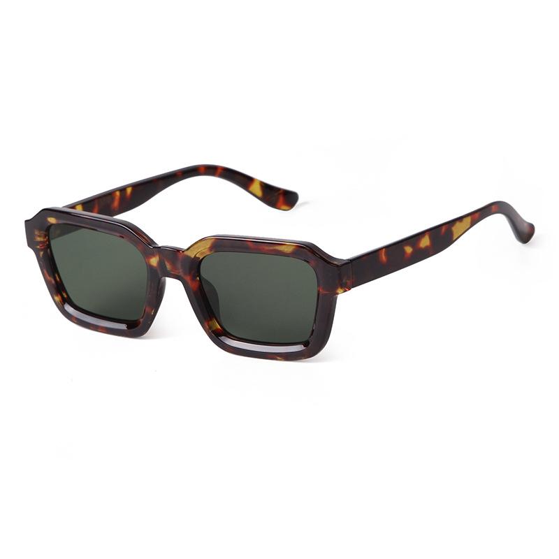 Classic Retro Tortoiseshell Square Sunglasses Women Men Brand Designer Fashion Thick Frame Gradient Blue Sunglasses