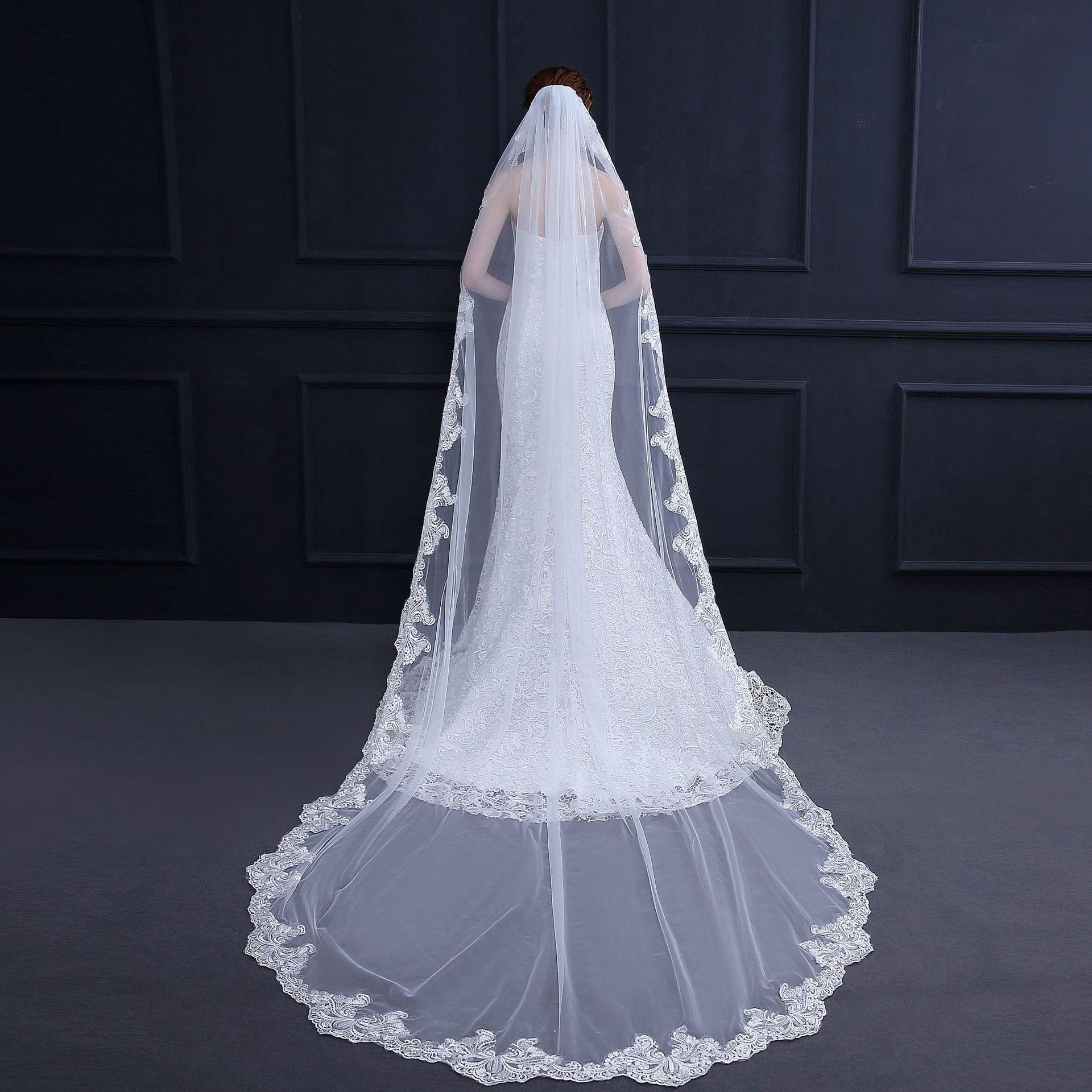 

3-Meter Long Train Bridal Veil: European & American White Lace Headdress Wedding Accessory