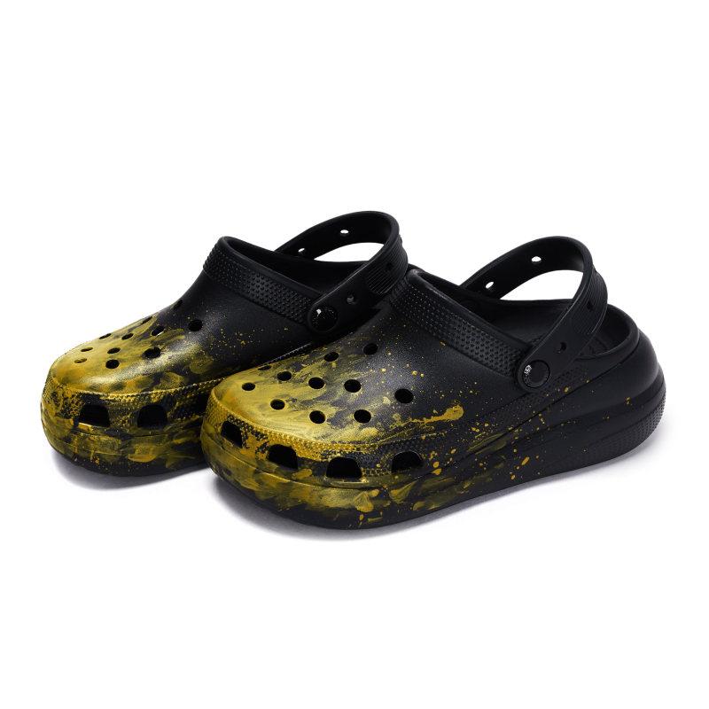 Crocs Classic Clog 811 Manufacturing Gold Melting Scene Special Shoe Box Fluid Ink Splash Hole Shoes for Men and Women Black Gold