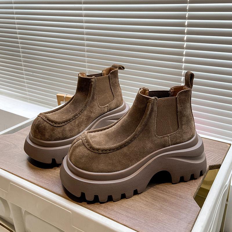 

Женские ботинки Мартин на платформе в британском стиле, новинка осени и зимы 2025 года, ретро, универсальные женские ботинки, увеличивающие рост, короткие ботинки, ботинки-локомотивы 40 темно-коричневого