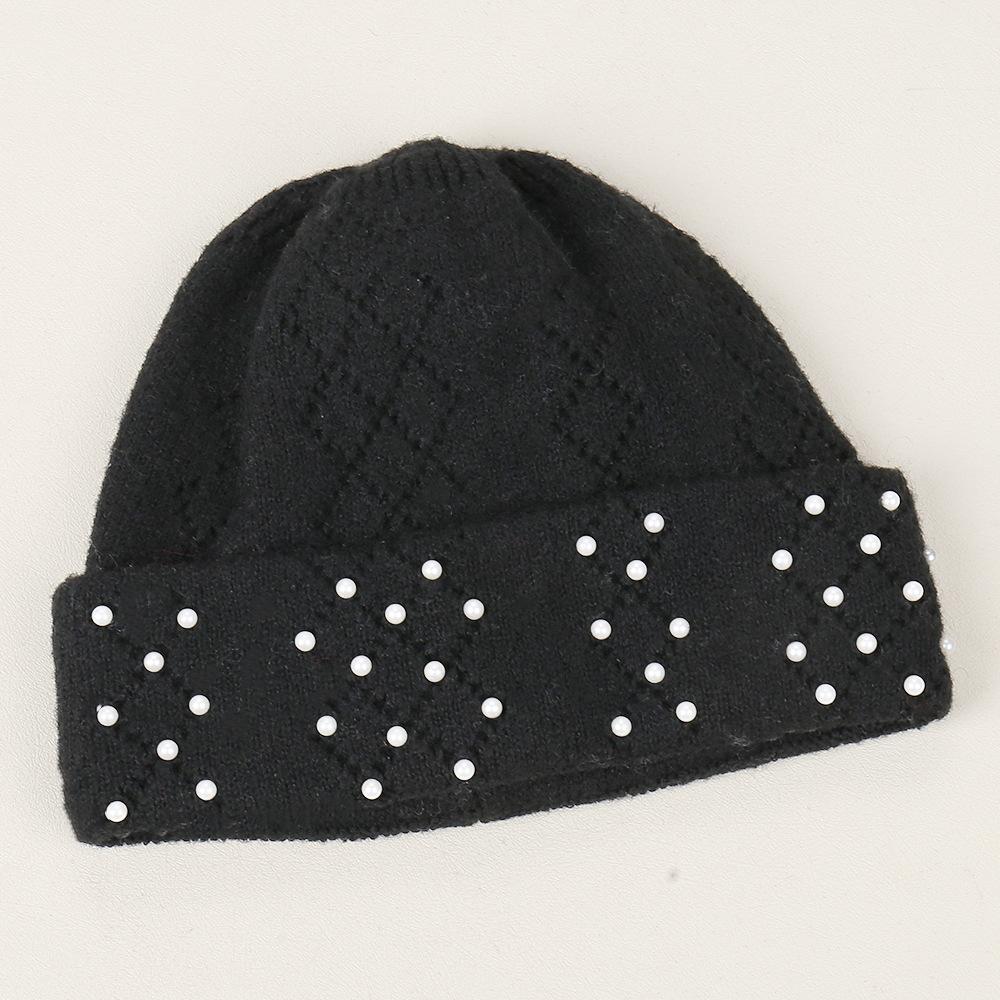 Autumn and winter new warm little pearl fashion knitted hat outdoor riding windproof and cold thickened versatile wool hat