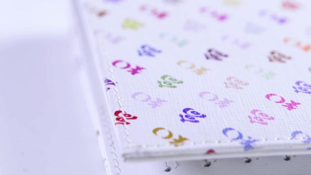 Kochi Bifold Wallet, dünn, kompakt, Weiß x Bunt [Marke Kochi] (Rindsleder, Typ)