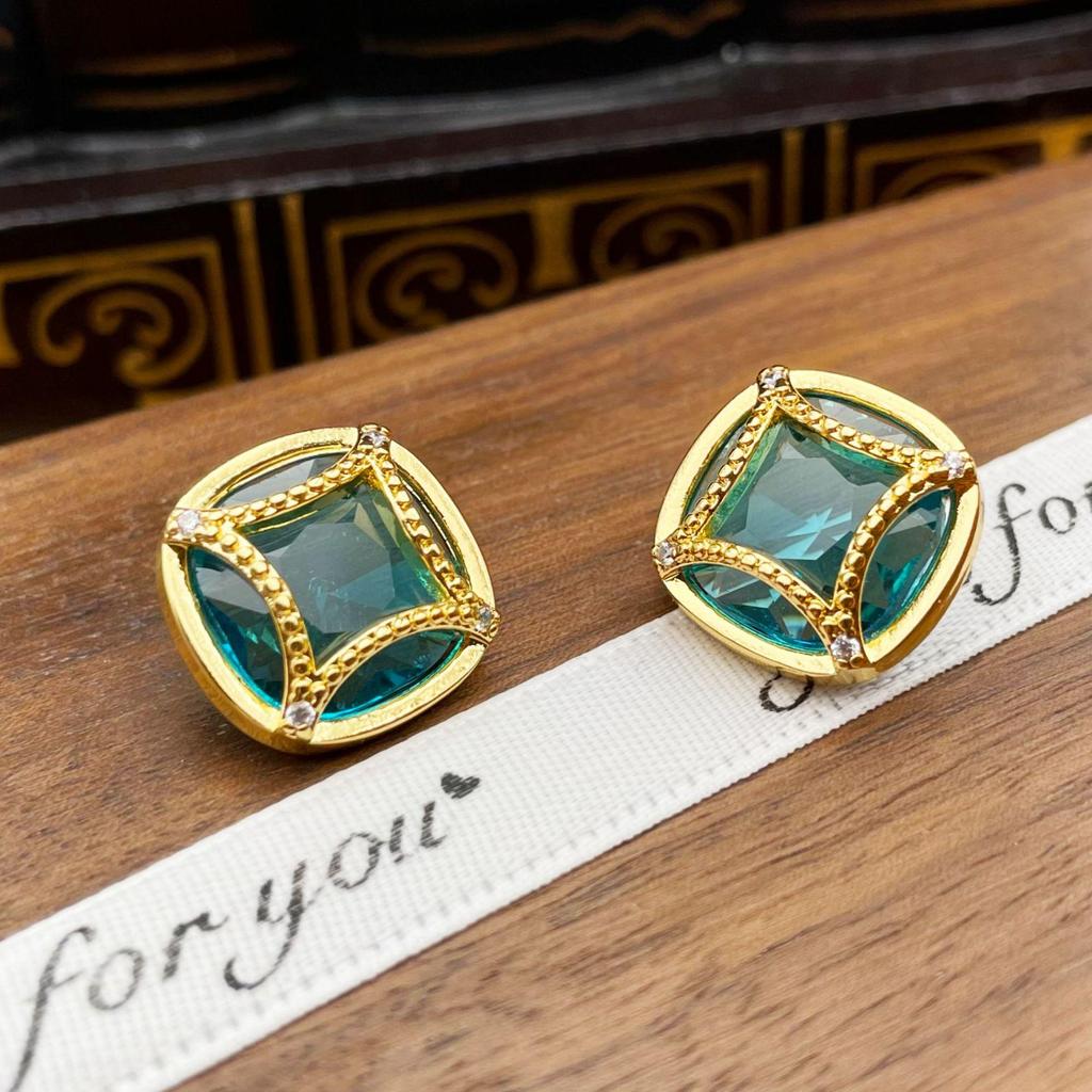 Antik-inspirierte chinesische Zirkonkristall-Ohrstecker