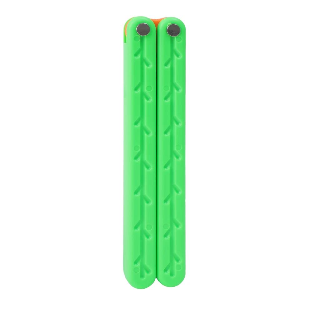 Simulation Carrot Butterfly Knife Gravity 3D Printed Plastic Folding Knife Toys Kids Mini Swinging Knife Action Training Props