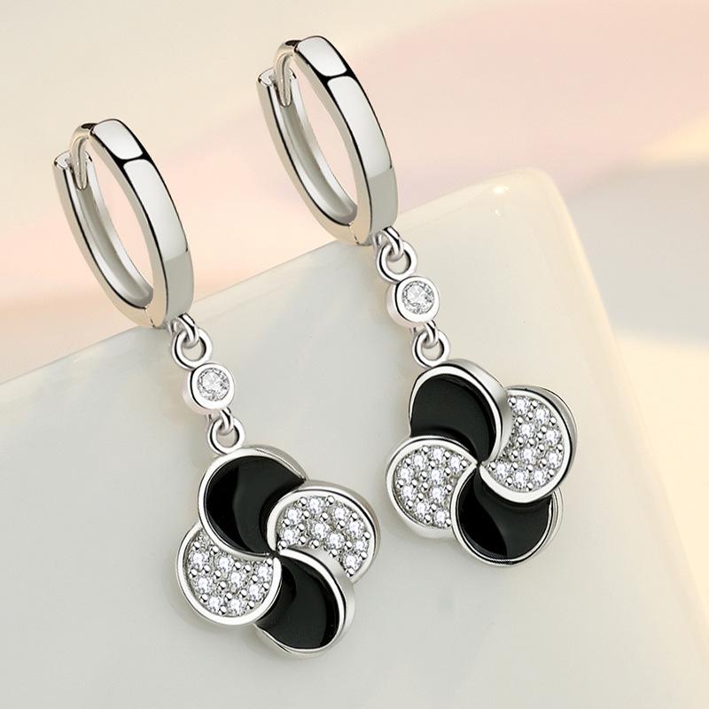 925 Sterling Silver Claws Stud Earrings with Crystal AAA CZ Stone Modern Design Fashion Versatile Accessories Women Jewelry