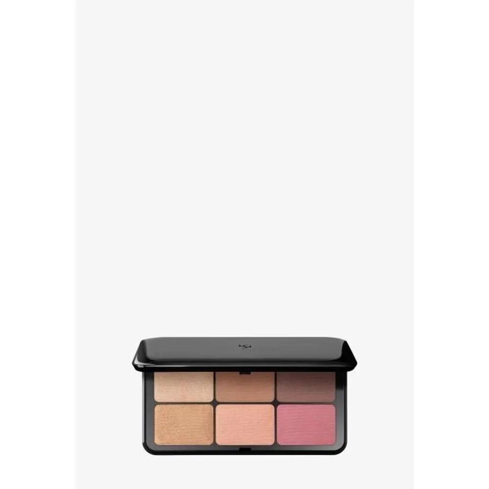 KIKO Milano Irresistible Total Look Face Powder Palette - Medium Dark One Color