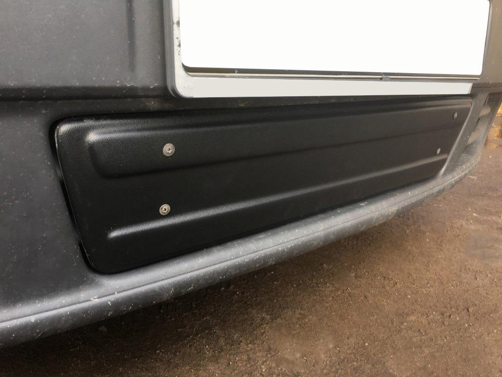 

Зимняя нижняя накладка (под номером) Глянцевая, 2001-2007 для Opel Vivaro