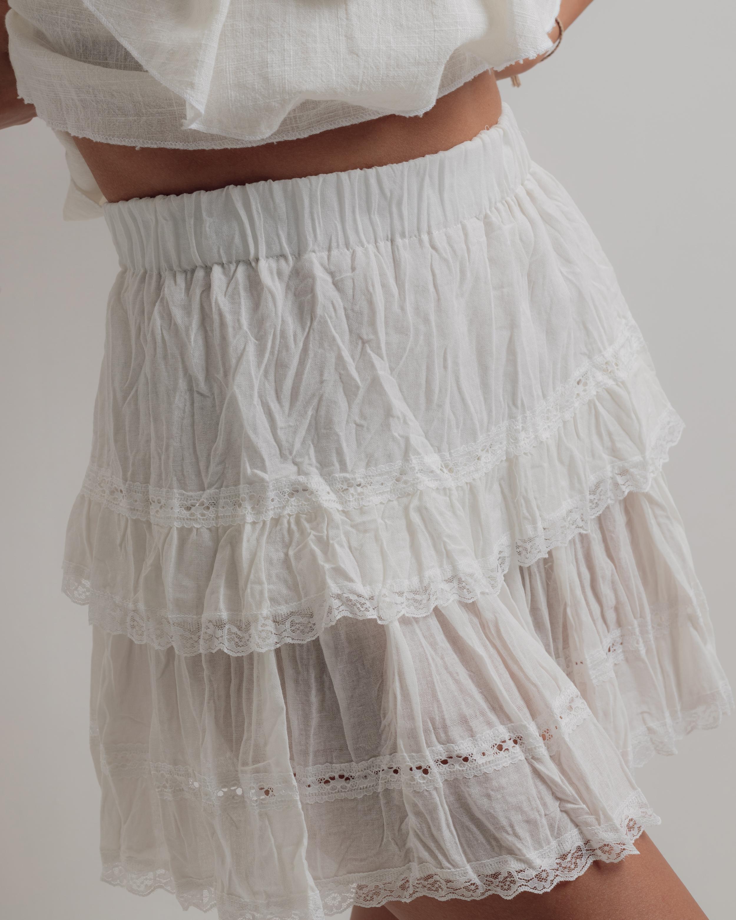 

Summer short skirt Nisan 2186 milky M M теплим білим кольором