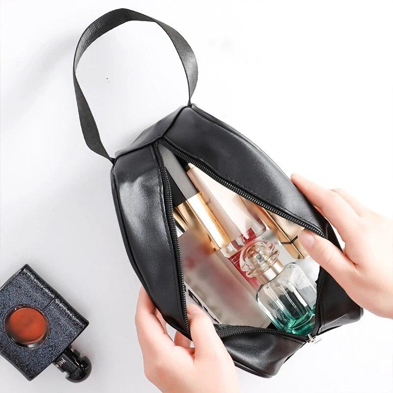 Průhledná třídílná taška na make-up a toaletní potřeby z PU, velkokapacitní poloprůhledná matná přenosná úložná taška z PVC