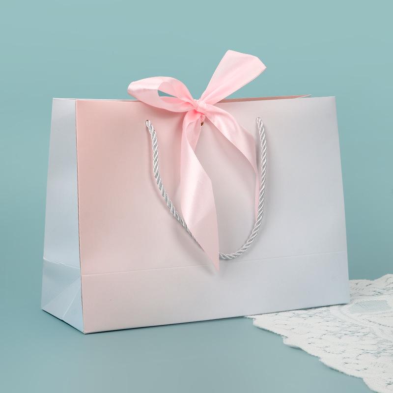 Bunte Band-Schleife Tragetasche - Quadratische Geschenktasche & Einkaufstasche mit individueller Logo-Option