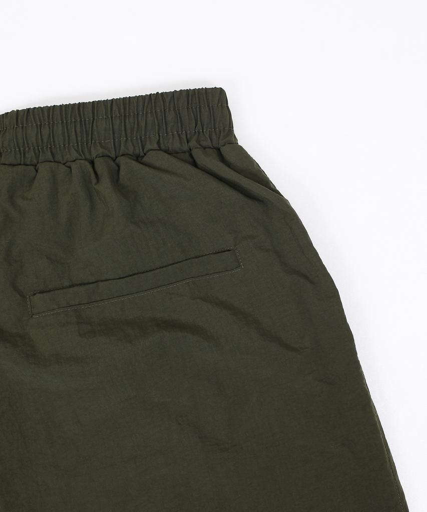 CAMEL WORK Standard String Nylon Pants (Green)
