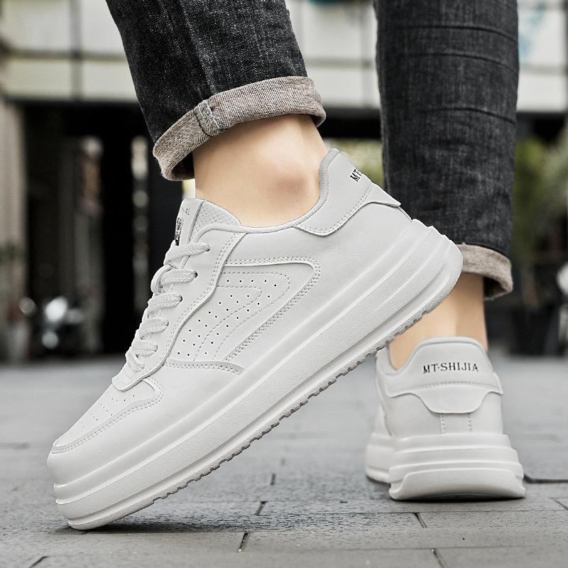 Four Seasons Thick-soled Comfortable Low-top Lightweight Cushioning Sports Shoes Simple Casual Skateboard Shoes