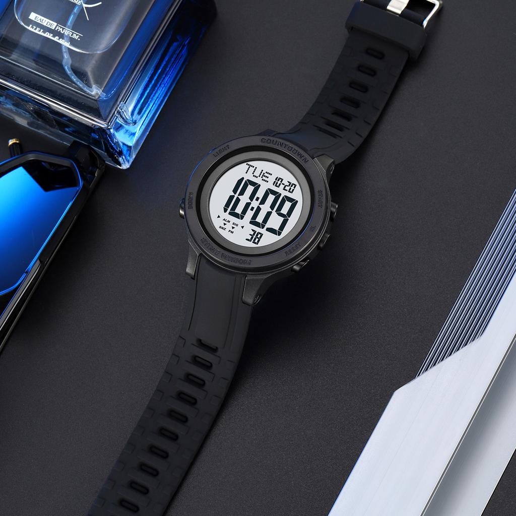 Men's Multifunctional Electronic Watch Black Outdoor Sports Fashion Watch Student Electronic Watch