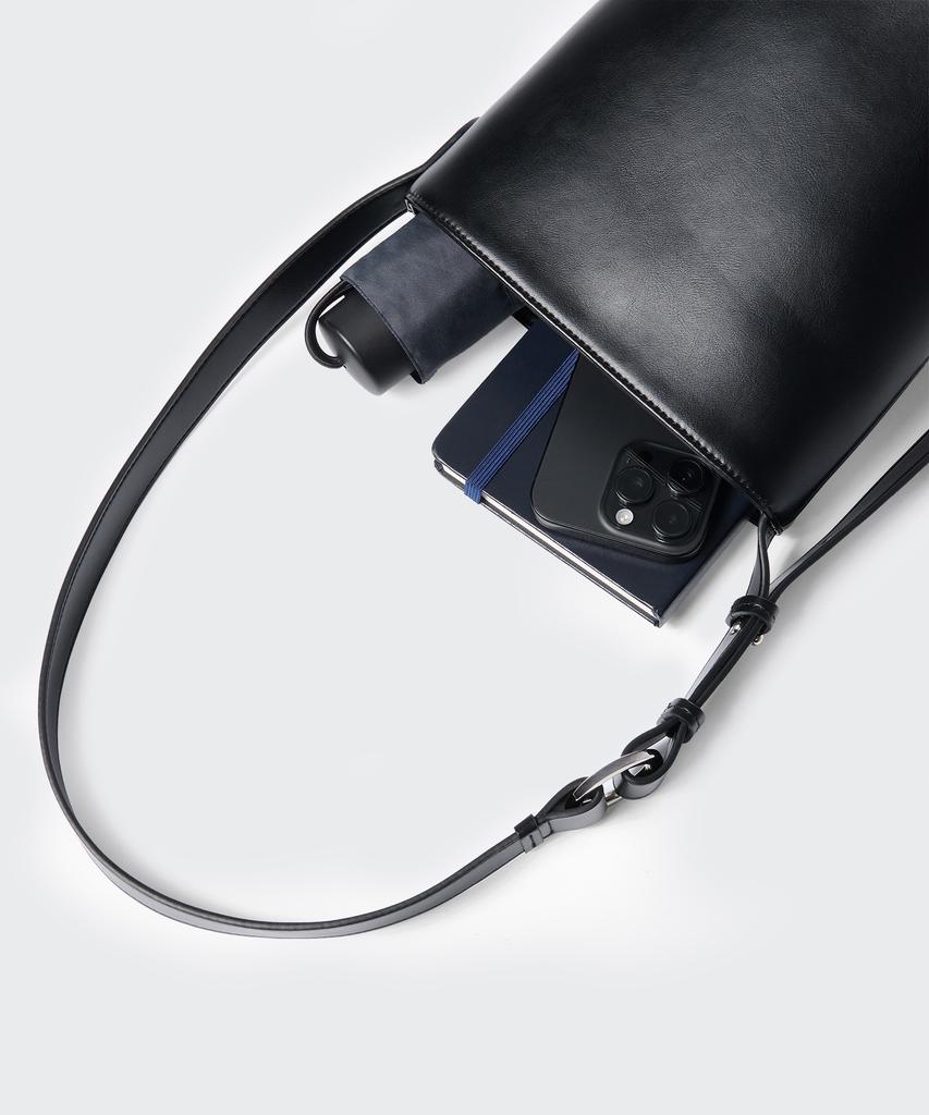 Musinsa Standard Woman Women'S Bucket Shoulder Bag [Black]