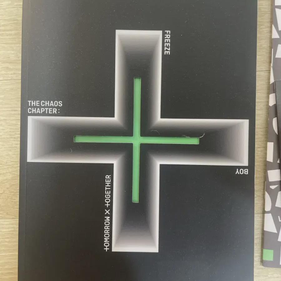 

Альбом Tomorrow By Together Freeze