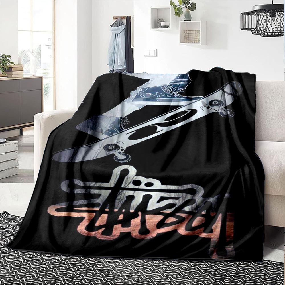 Dark Grey Camo City Text Signature Logo Flannel Blanket, Camouflage Street Style Soft Throw Blanket