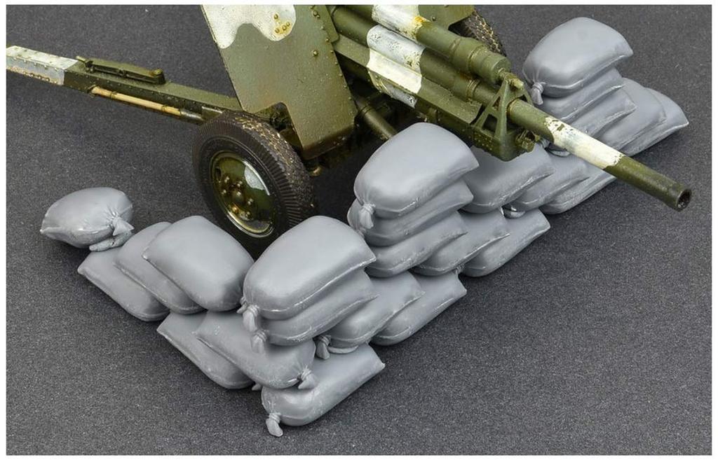 Miniart Scale Burlap Sack Set Plastic Model MA35586 1/35 (for sand, cement, vegetables, flour, seeds, etc.)