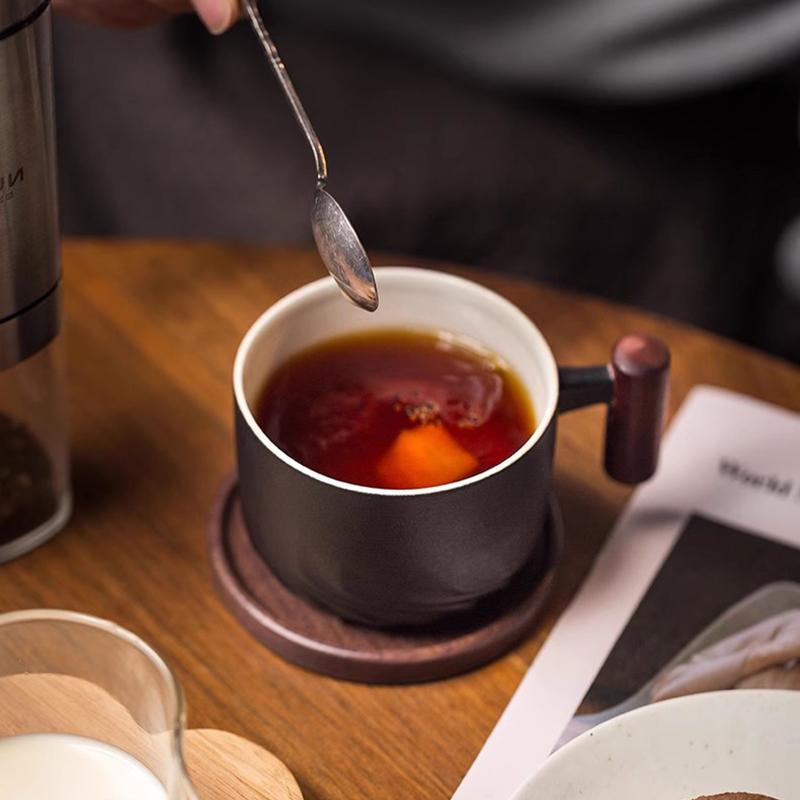 130ml Ceramic Coffee Mug With Wooden Handle Heat-resistant Kungfu Teacup With Coaster Kungfulatte Cappuccino Espresso Cup