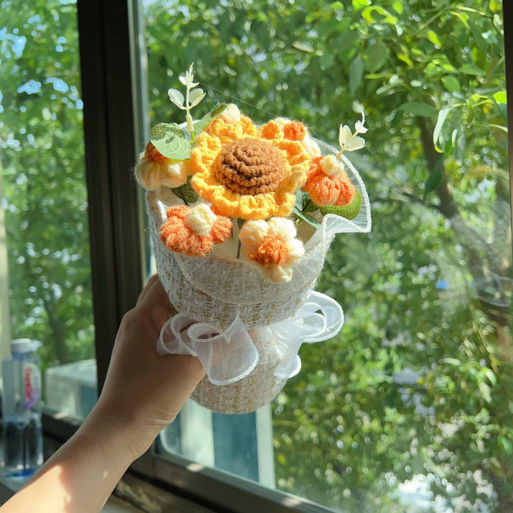 Cross-border Knitted Wool Sunflower Bouquet Exquisite Small Gift Mini Bouquet 38 Valentine's Day Gift