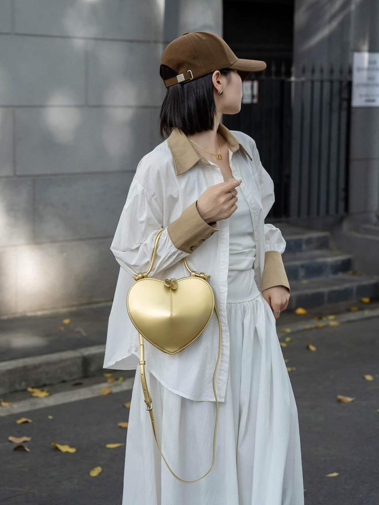 Spring/Summer 2025 Women's Peach Heart Cowhide Crossbody Bag