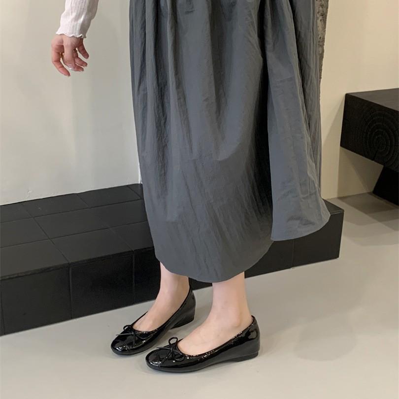 2025 New Spring and Autumn French Fragrance Nude Soft Bottom Light Mouth Four Seasons Evening Bow Flat Sole Single Shoes Women Lightweight