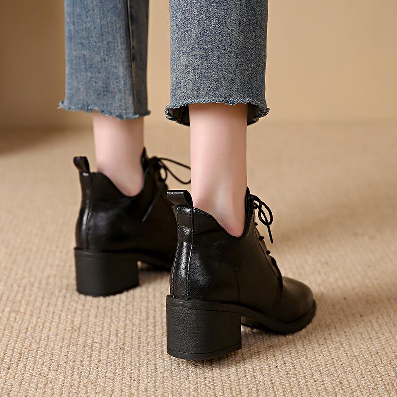 Plus Size Pointy Toe Lace-Up Boots,Chunky Mid Heel Retro Martin Boots for Women