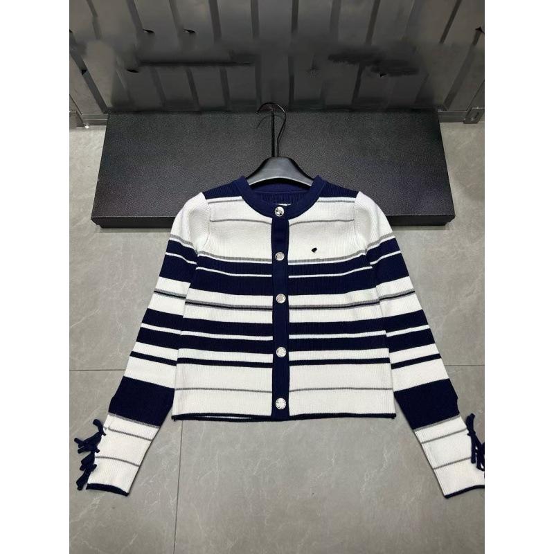 2025 Autumn/Winter Women's Striped Round Neck Knit Cardigan Long Sleeve Age-Defying Versatile Top
