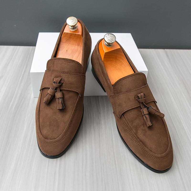 2025 Brand Men's Comfortable Tassel Frosted Loafers Spring Outdoor Men's Pointed Breathable Soft Sole Driving Bean Shoes