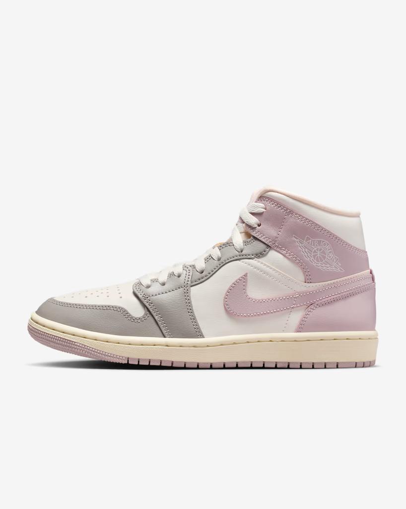 BQ6472-122 Nike Air Jordan 1 Mid (Women's)