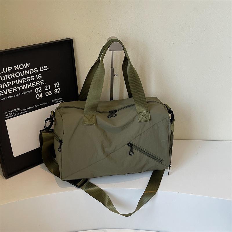 Travel bag women's new large-capacity travel bag niche design casual fitness bag personalized trendy shoulder yoga bag