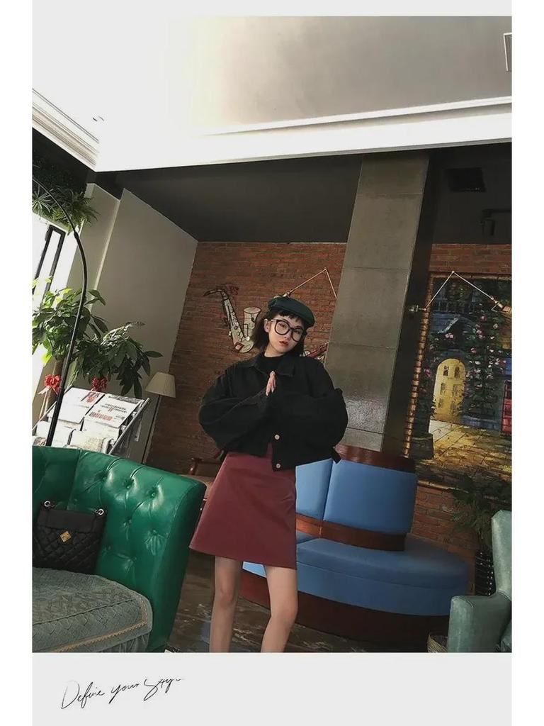 Black Leather High-Waist A-Line Skirt: Perfect for Spring & Autumn