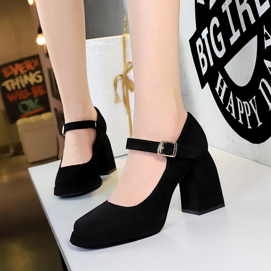 Scarpe da Donna Tacco Alto Stile Retro Europeo e Americano, Tacco Grosso, Tacco Alto, Plateau Impermeabile, Fibbia in Metallo, Cinturino Dritto, Scarpa Singola