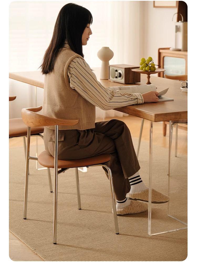 Minimalist Mid-Century Bullhorn Solid Wood Dining Chair with Backrest