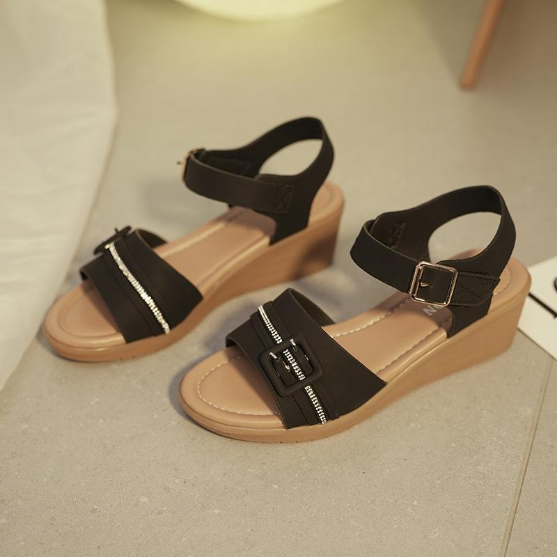 2025 new summer simple mid-heel wedge heel exquisite rhinestone one-word buckle comfortable casual sandals women's shoes