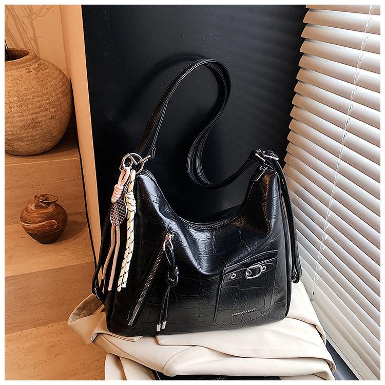 Large-capacity bag women's 2025 new niche design tote bag shoulder high-end multi-functional bag