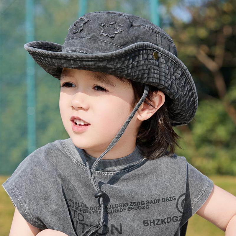 

Летняя детская ковбойская панама для мальчиков и девочек, дорожная УФ-защитная шляпа со звездами и вышивкой average size (3-10 years old) чёрный