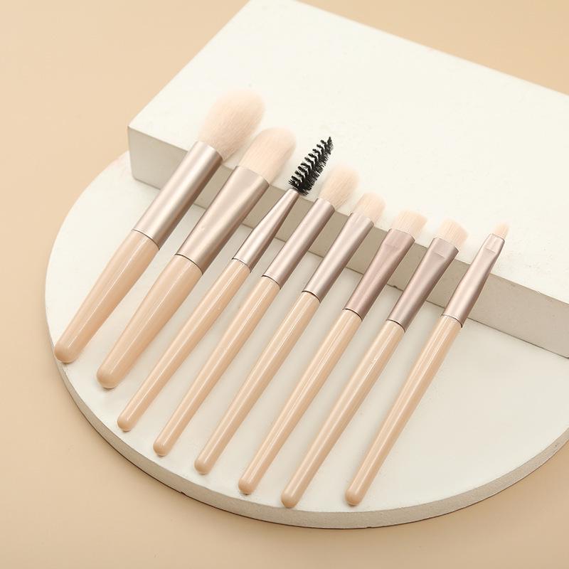 8-Piece Soft Bristle Makeup Brush Set: Eyeshadow, Setting Powder, Blush, Beauty Tools