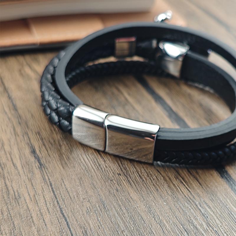 Accessori Moto Braccialetto Classico in Pelle Uomo Moda Chiusura Acciaio Inossidabile per Ragazzi di Bell'Aspetto Regalo Gioiello di Compleanno