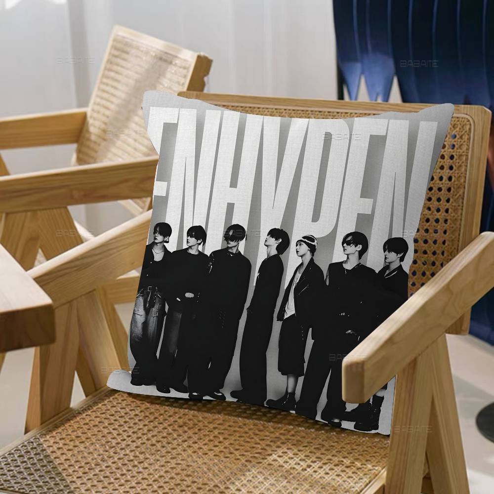Korea E-Enhypenes Singing Group Pillow Anime Pillow Sofa Bed Head Pillow Cover Cushion Cover 45X45 Cm Fashion