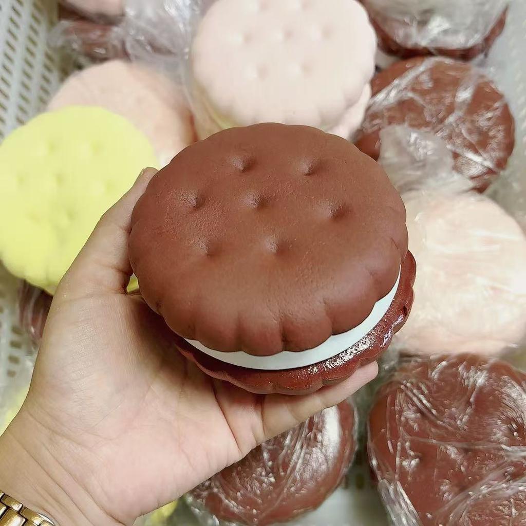 9cm Pomalu se vracející Squishy hračky, 3vrstvá Super měkká Realistická Sendvičová sušenka Mačkací hračka, Jídlo Squishies pro úlevu od stresu